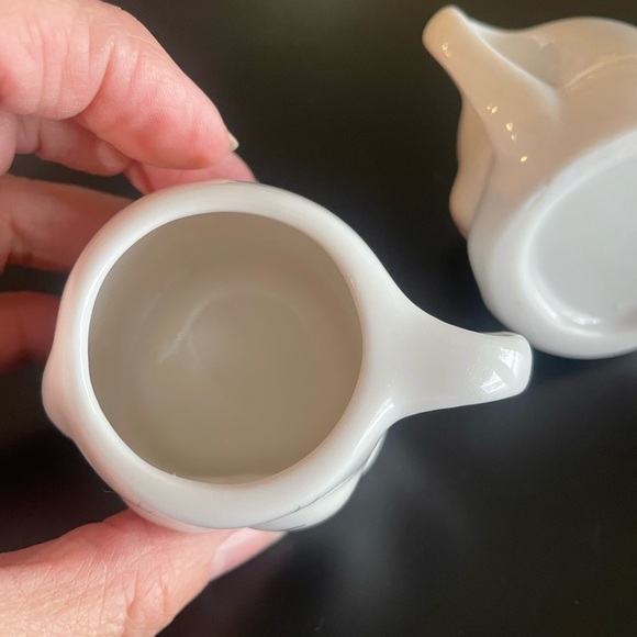 Set of 2 adorable ceramic painted bunny rabbit espresso miniature mugs easter - Picture 6 of 7